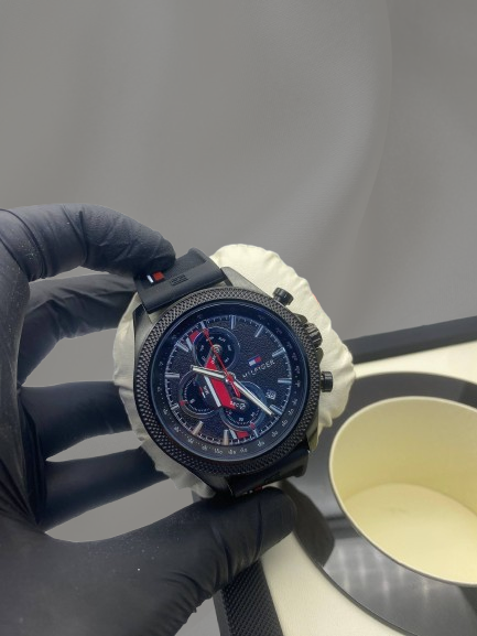 MONTRE TOMMY HILFIGER